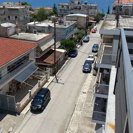 Lux Nea Kallikratia Apartment *